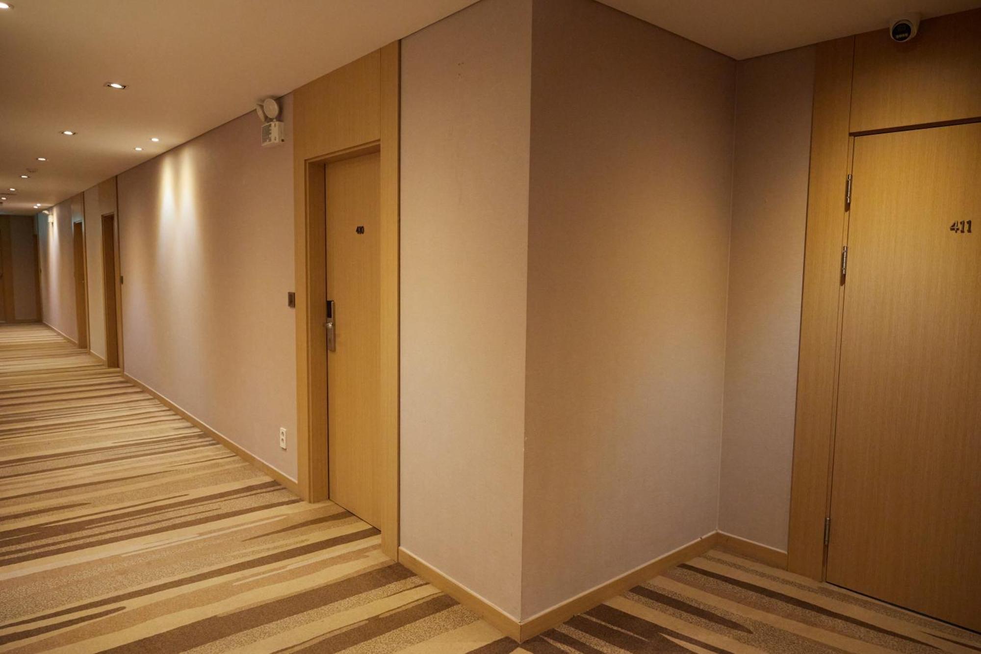 Hotel New Oriental Myeongdong Сеул Экстерьер фото
