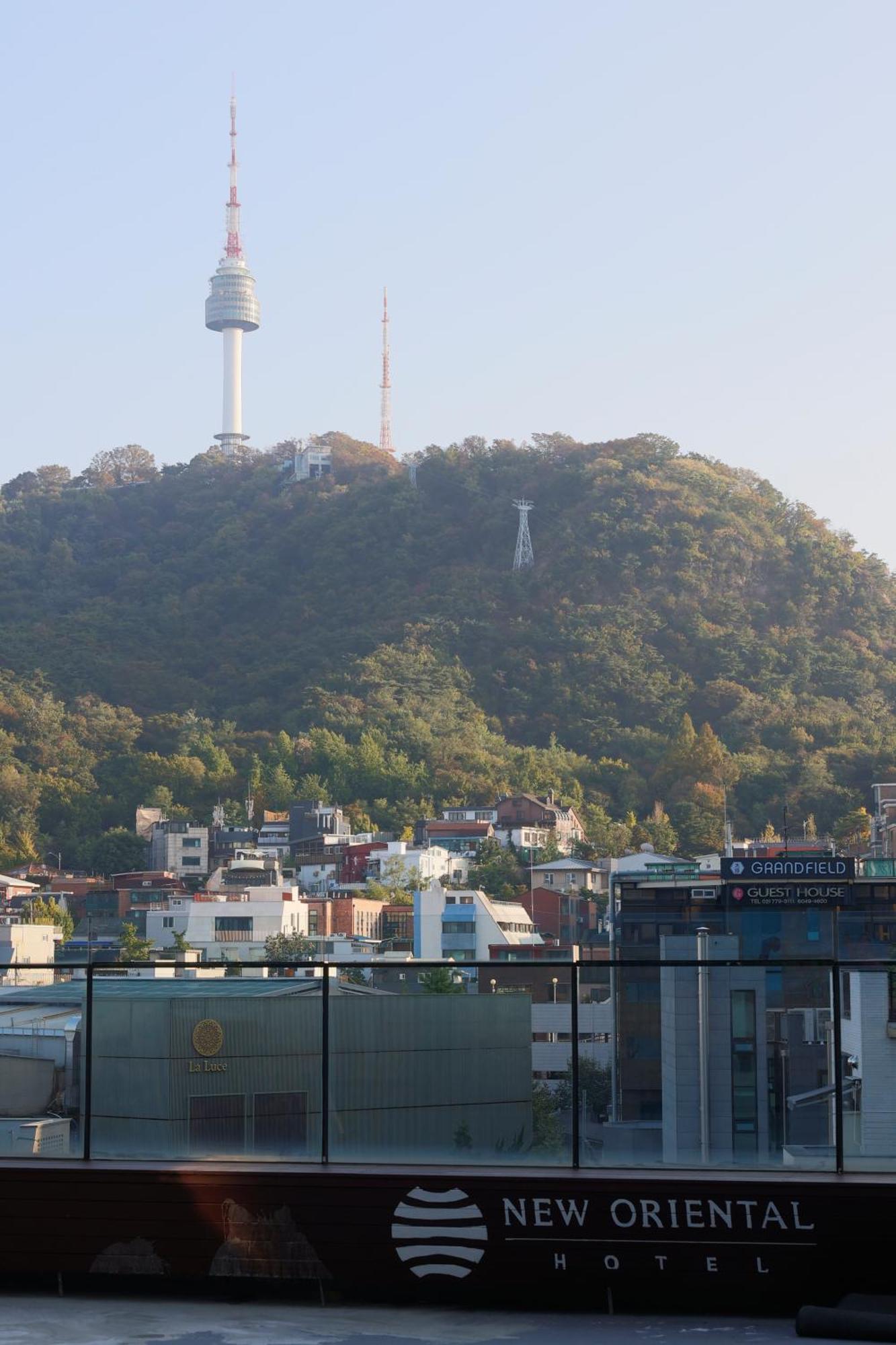 Hotel New Oriental Myeongdong Сеул Экстерьер фото