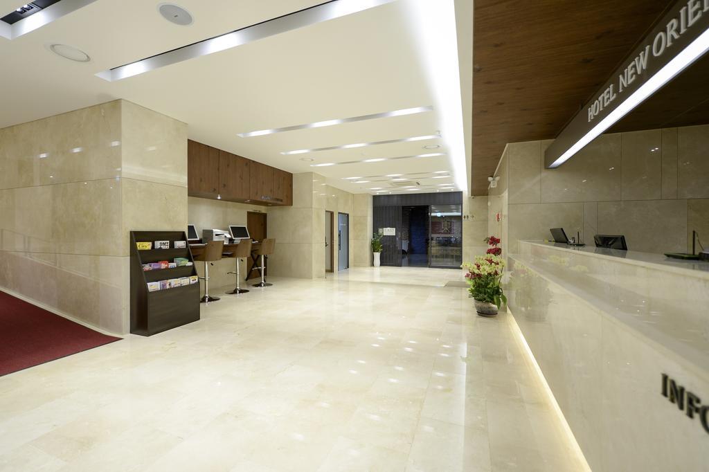 Hotel New Oriental Myeongdong Сеул Экстерьер фото